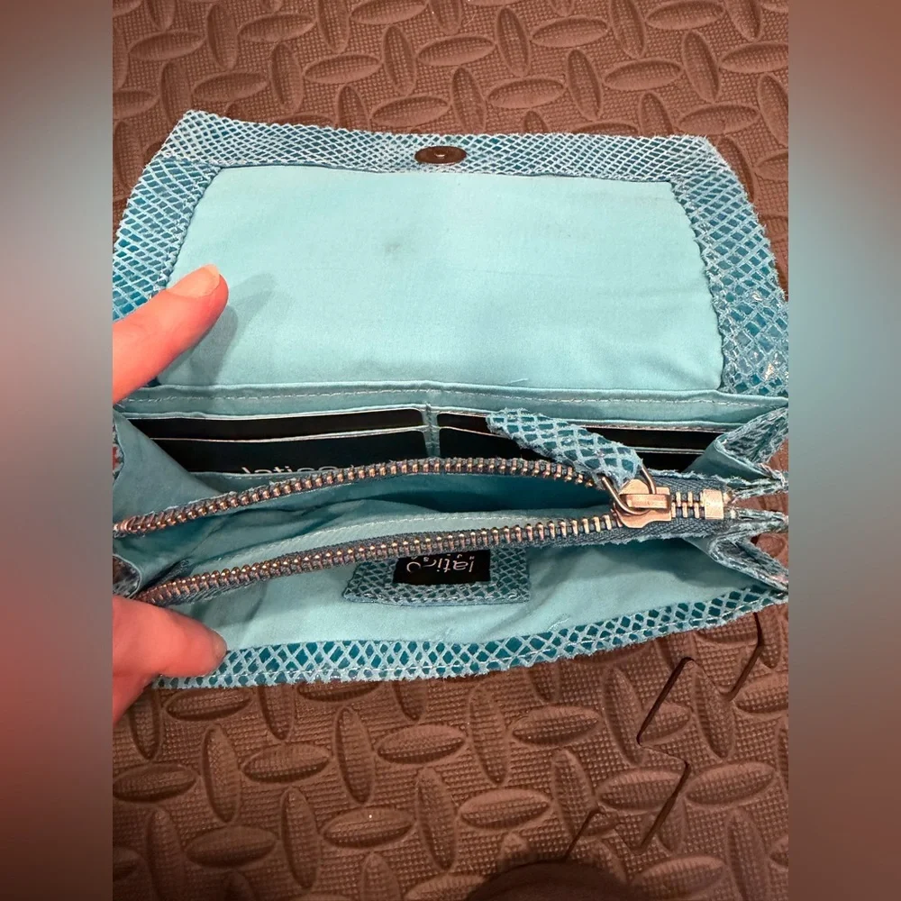 Latico Leathers Gio Leather Wallet In Turquoise - Picture 5 of 10